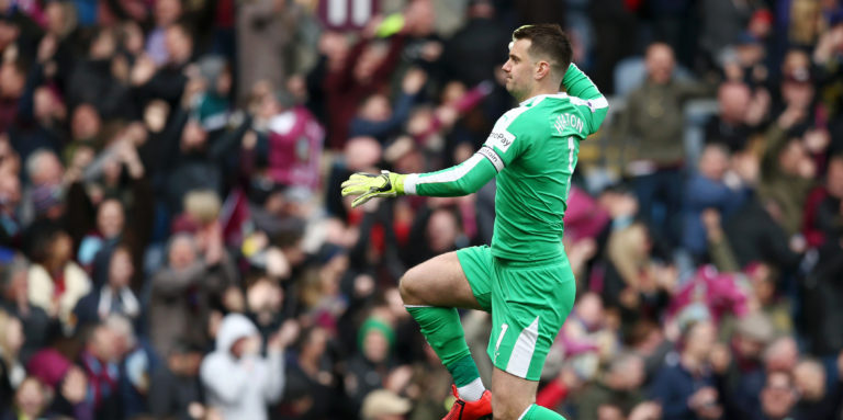 Aston Villa could make move for Burnley’s Tom Heaton