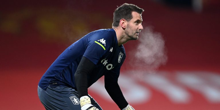 Dean Smith eager to keep Tom Heaton at Villa Park