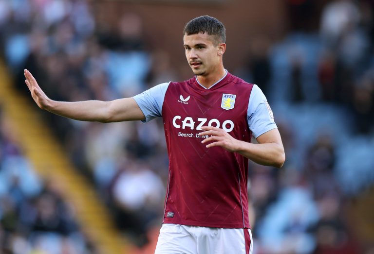 Leander Dendoncker in action for Aston Villa