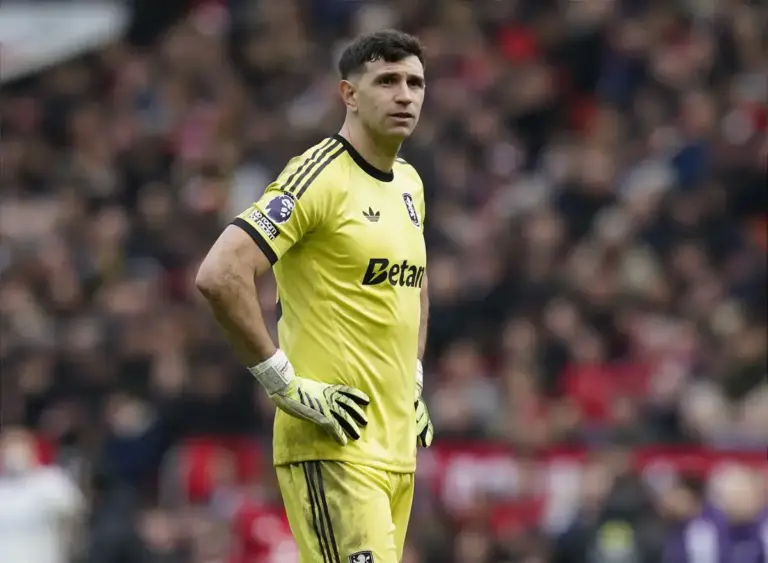 The goalkeepers Aston Villa are scouting to replace ‘Dibu’ Martinez this summer