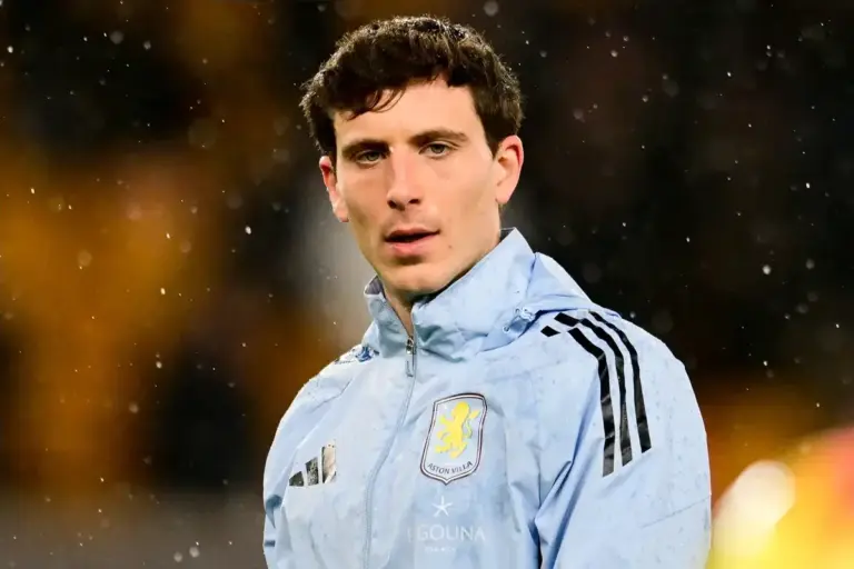Besiktas blocked: Torres commits his future to Aston Villa