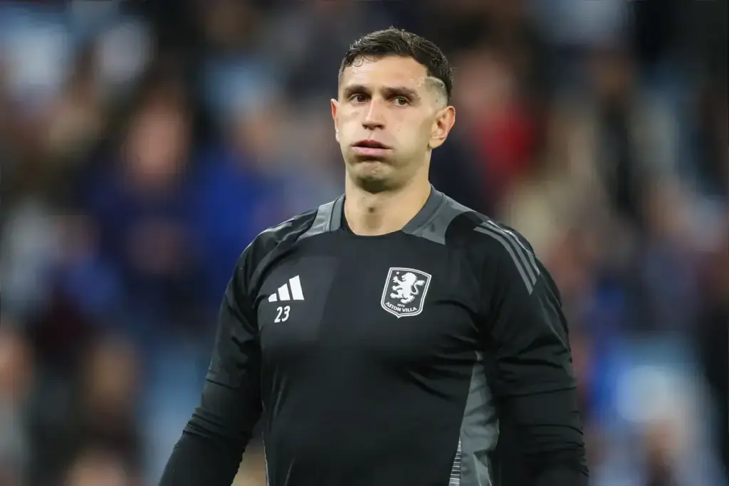Emiliano Martinez in Aston Villa goalkeeper kit amid disputed transfer fee claims