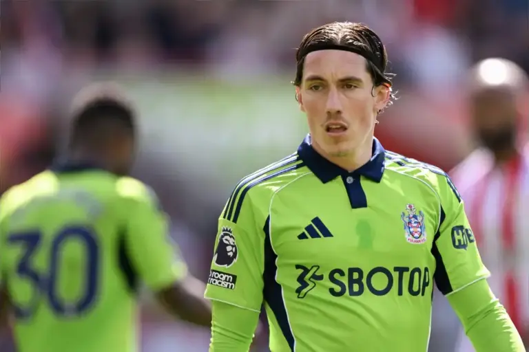 Aston Villa closing in on Harry Wilson with free agent open to a move
