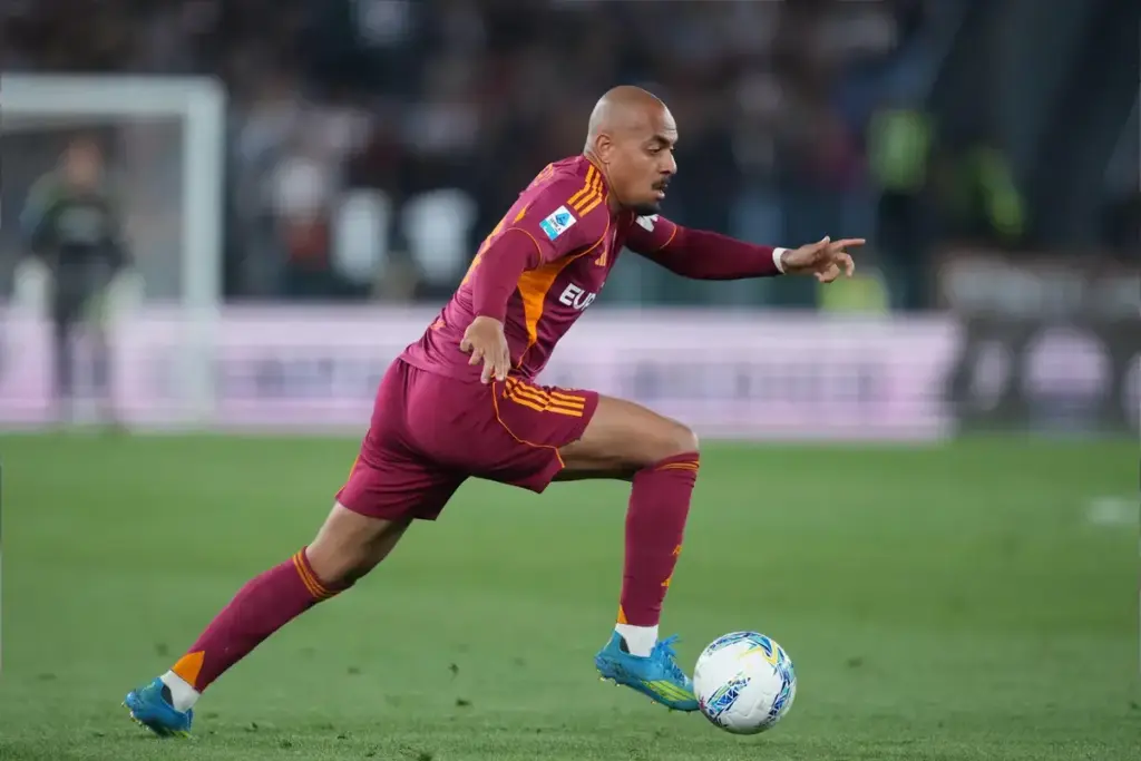 Roma make Donyell Malen permanent signing their “absolute priority” after Aston Villa loan
