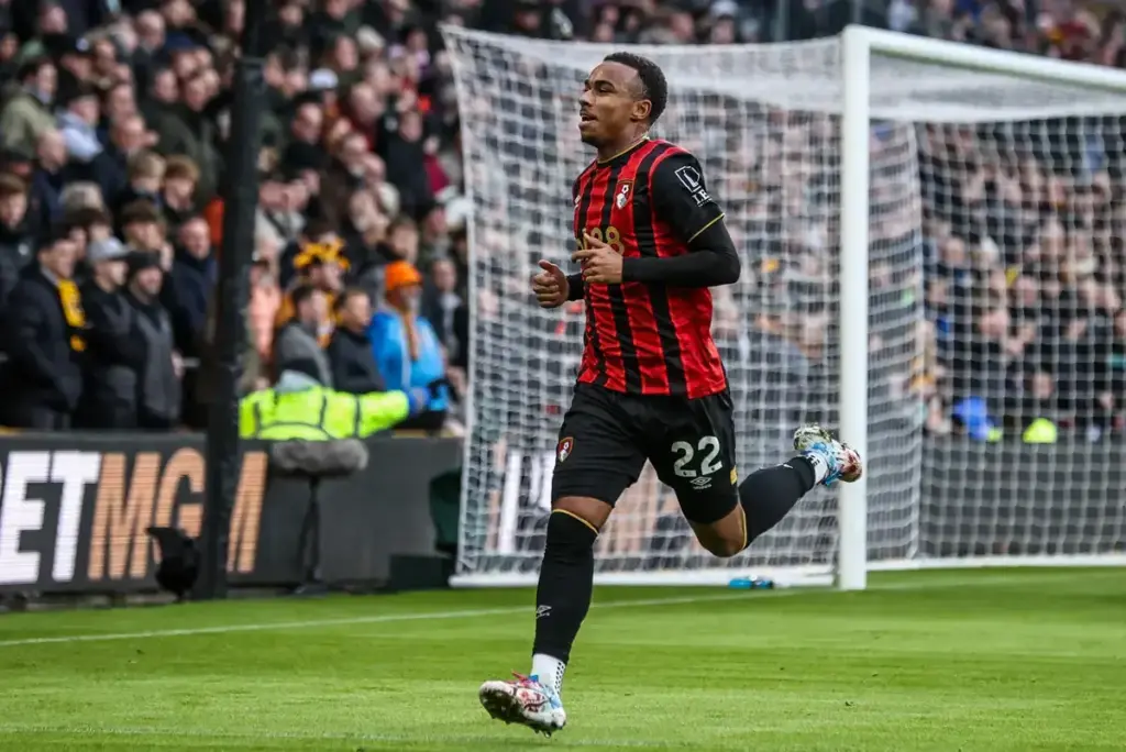 Aston Villa join Arsenal and PSG in £80m race for Bournemouth star Eli Junior Kroupi