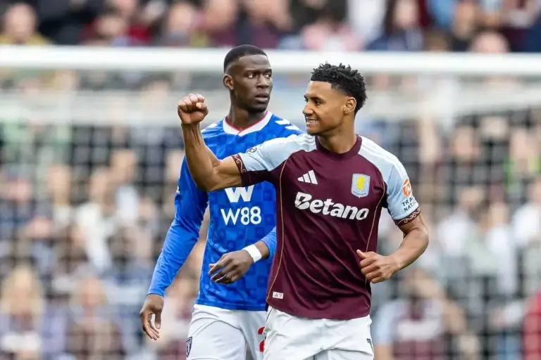Aston Villa go soft after fast start as teenage Rigg fires Sunderland level at Villa Park