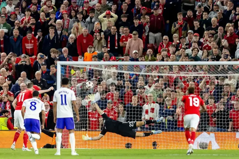 Villa player ratings vs Forest: Martínez heroics not enough in Europa League tight encounter