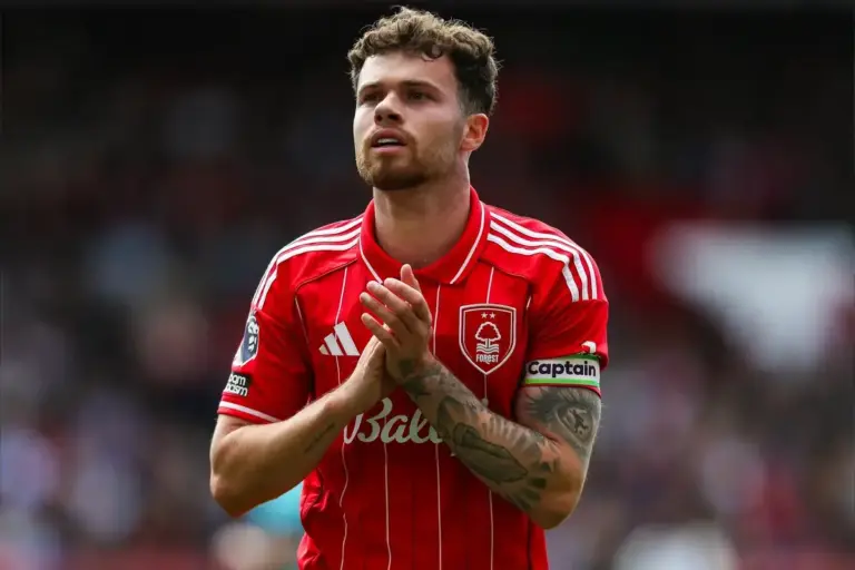 Aston Villa interested in Nottingham Forest’s Neco Williams as club open talks for new contract