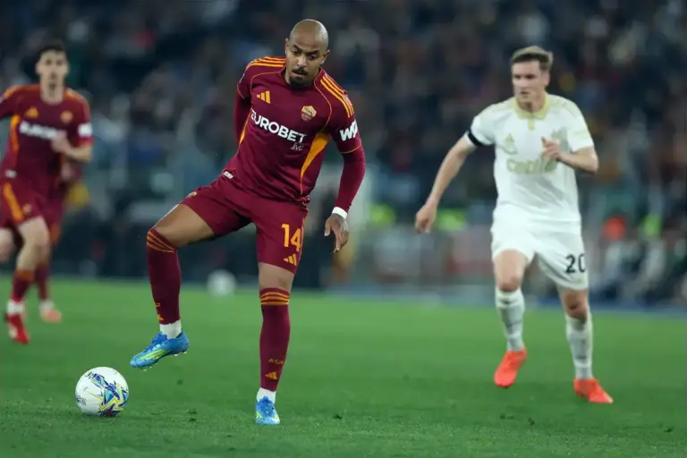 Aston Villa Sell Donyell Malen to Roma PSR Breathing Room