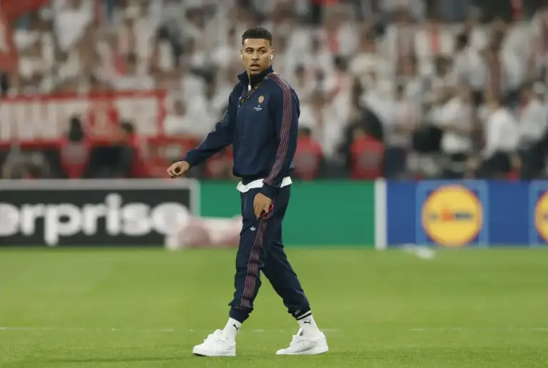 Rogers makes feelings clear on Arsenal transfer talk. “95% of it is just noise”