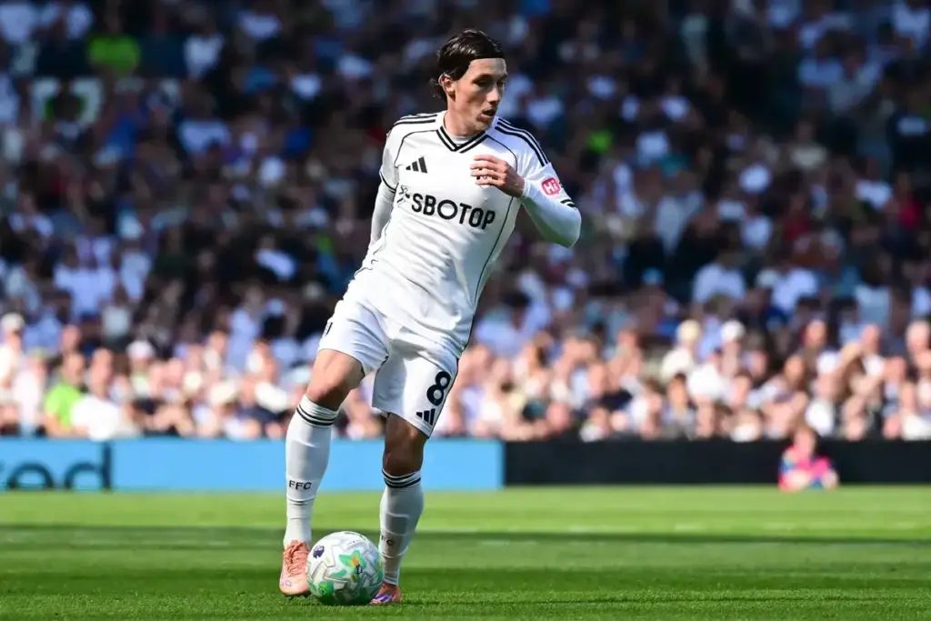 Aston Villa transfer target offered new contract by Fulham