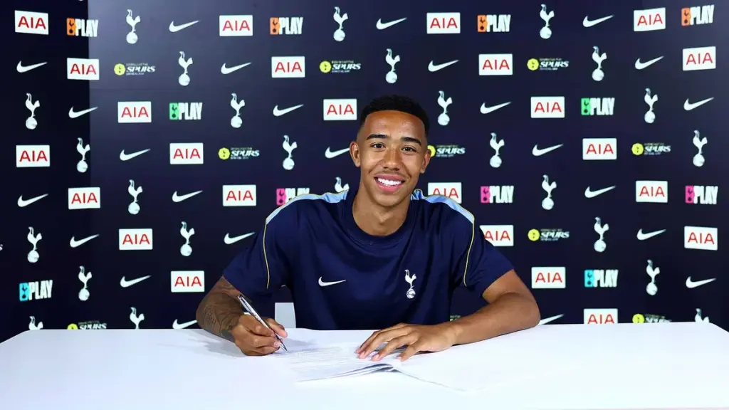 Aston Villa Lose Long Serving Academy Midfielder Cole Ramsey To Spurs