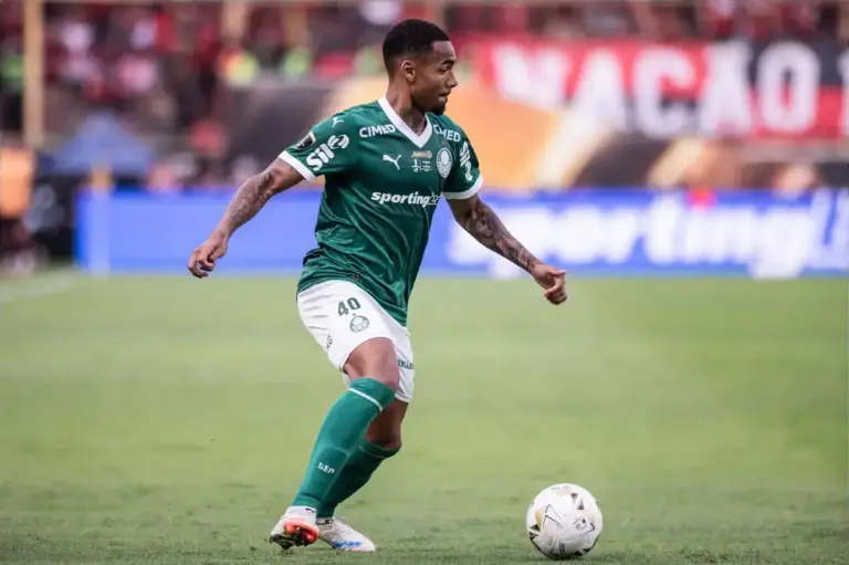 Aston Villa have €30m offer rejected for Palmeiras winger