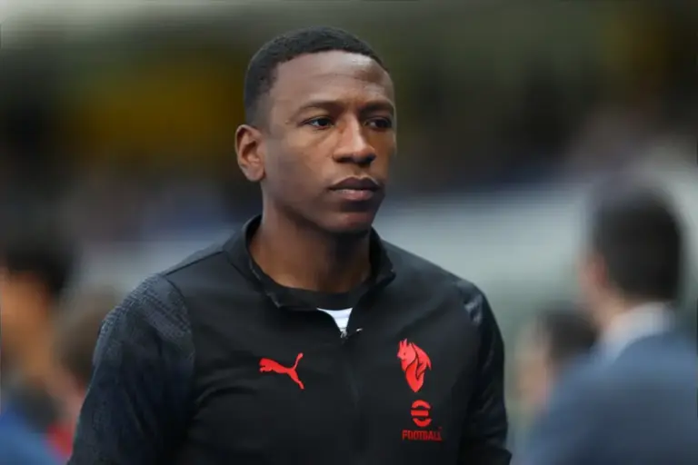 Aston Villa news: Estupinan talks advance as Forest join Bergvall race