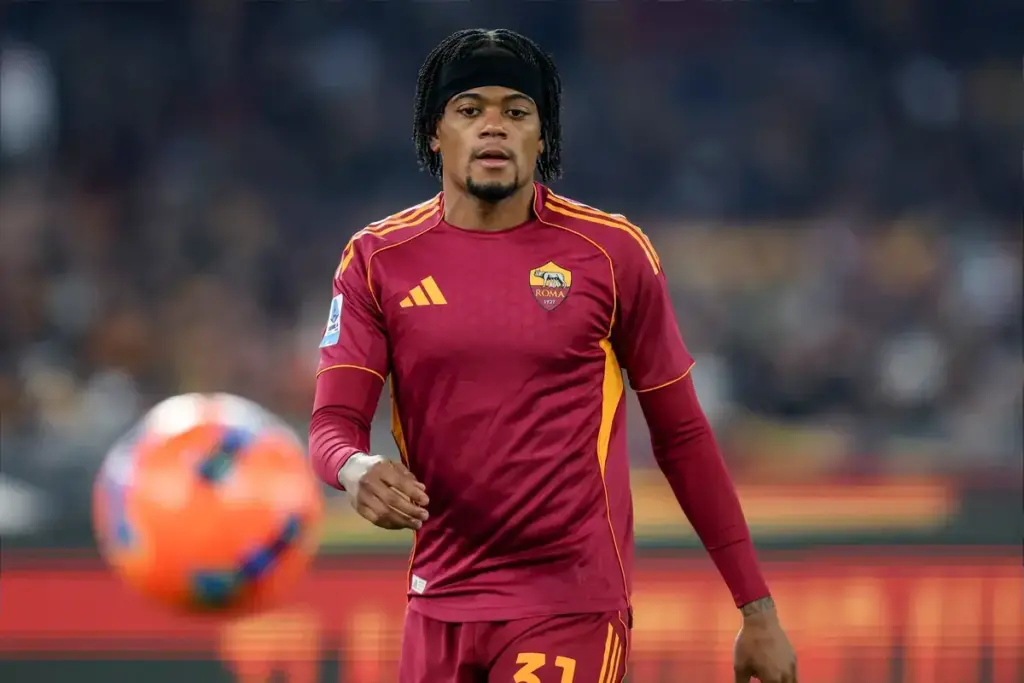 Leon Bailey in Aston Villa colours amid transfer speculation