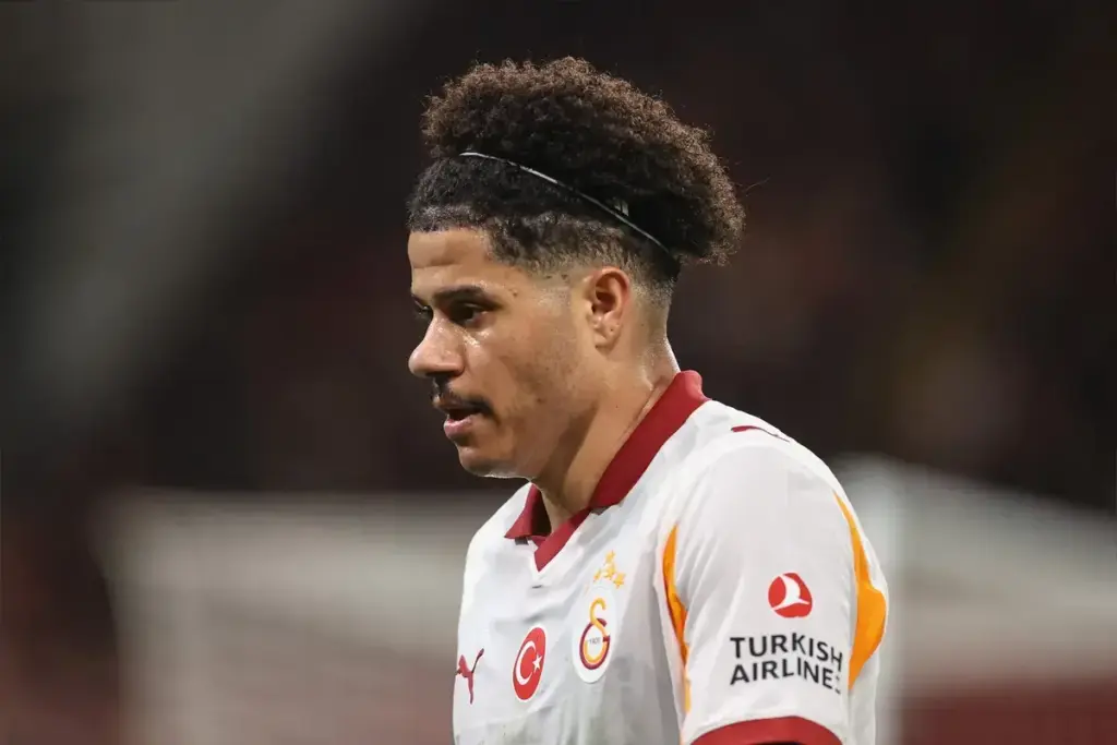 Aston Villa in talks to sign Brazilian midfielder for £25m