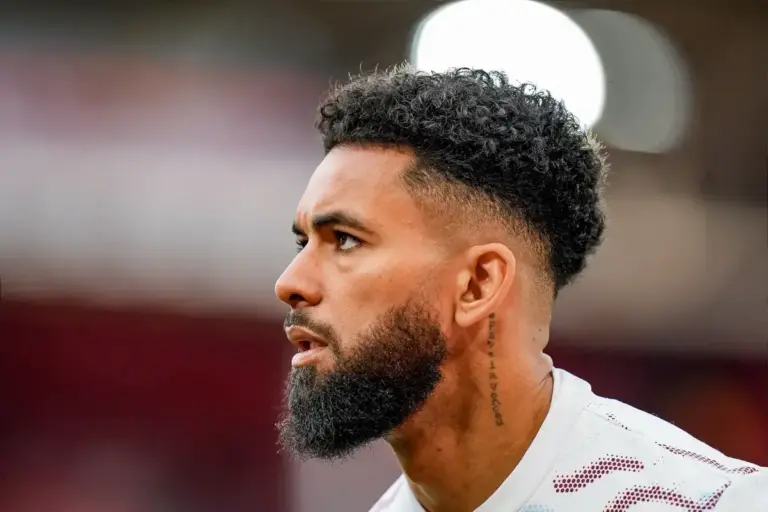 Former Aston Villa star makes future decision after loan return