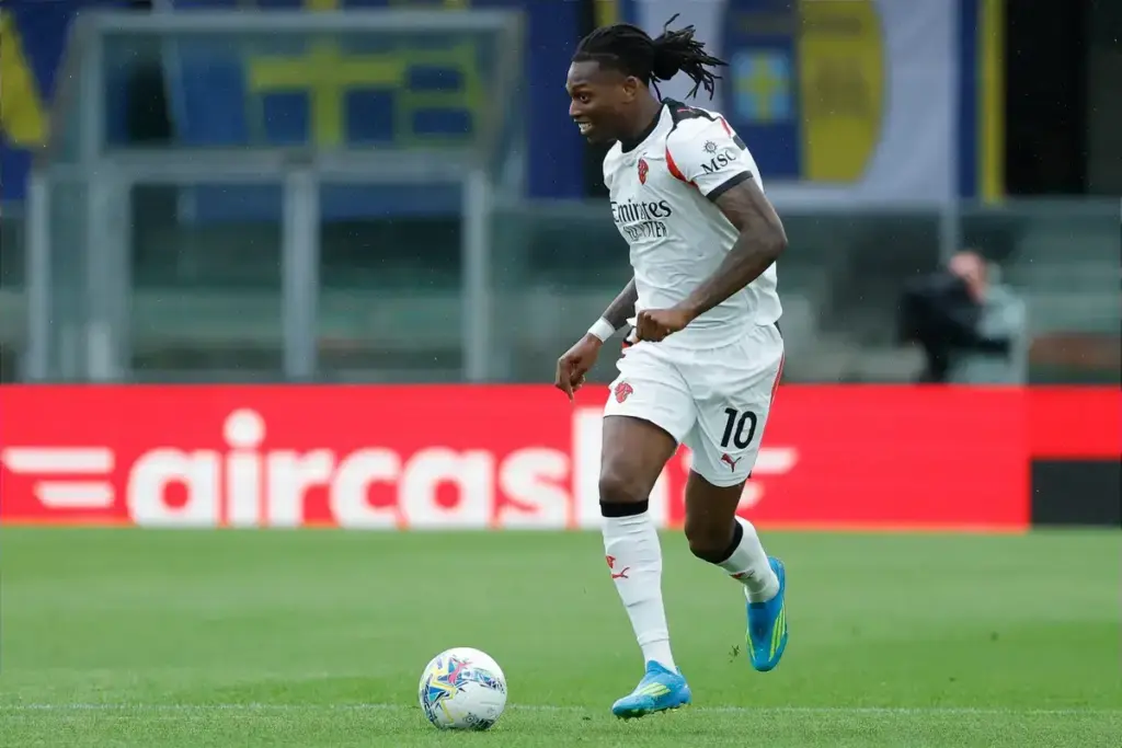 Aston Villa miss out on Rafael Leao as Galatasaray seal deal