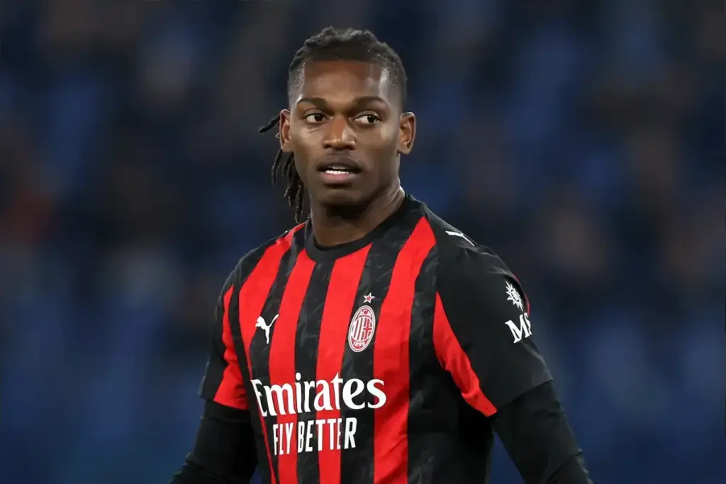 Aston Villa push Rafael Leão deal as winger favours move