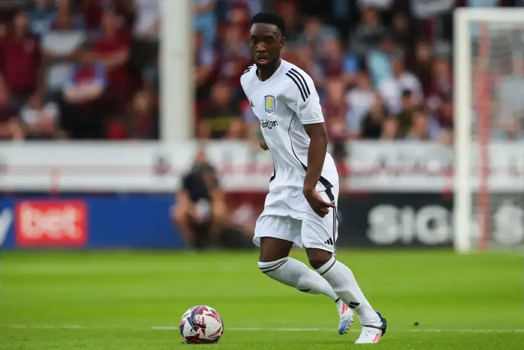 Aston Villa prepare Lamare Bogarde deal after Emery blocks Premier League exit