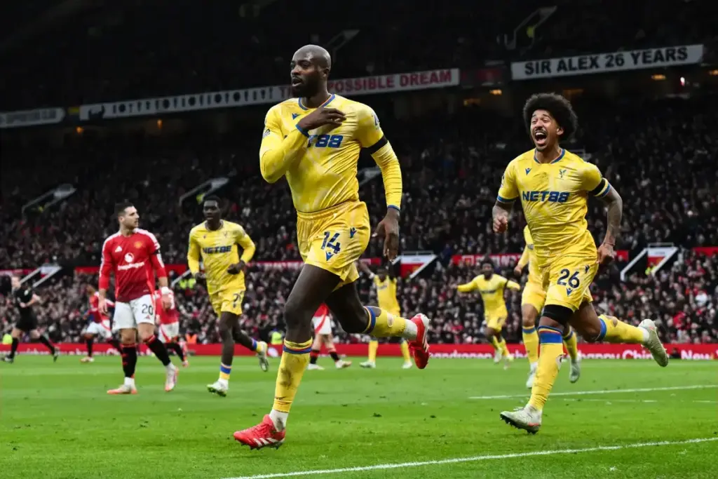 Aston Villa had £25m bid rejected for striker Emery pushed to sign