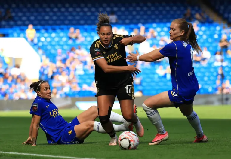Chelsea 1-1 Aston Villa Women: Okuma stars in historic WSL draw