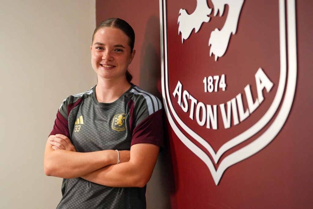 Katie Scott Signs First Professional Aston Villa Contract