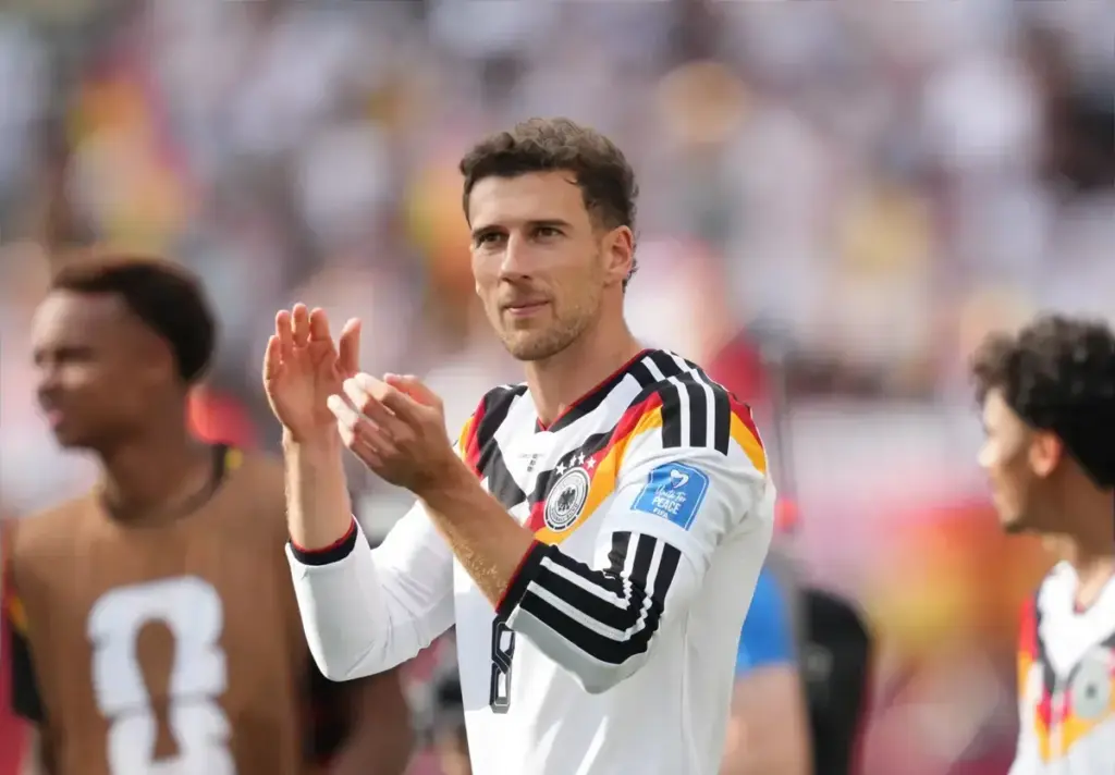 Leon Goretzka injury update: Aston Villa debut delayed until October