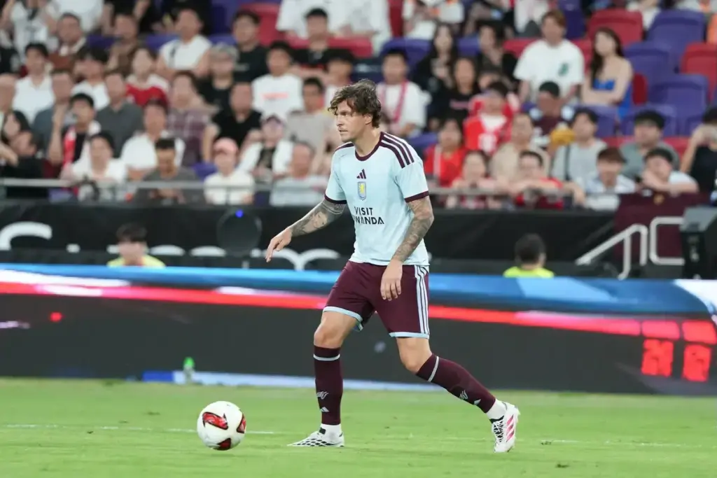Victor Lindelöf has quietly become vital to Unai Emery at Aston Villa
