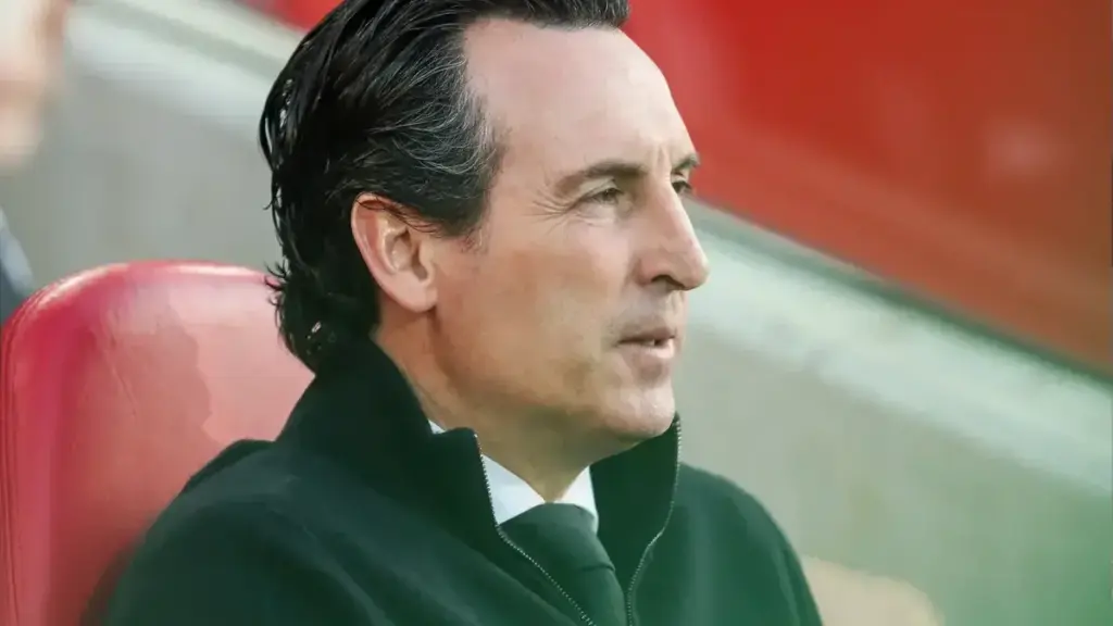 Unai Emery during a football match