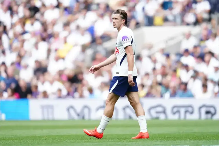 Conor Gallagher gives Aston Villa a midfield marking test at Tottenham