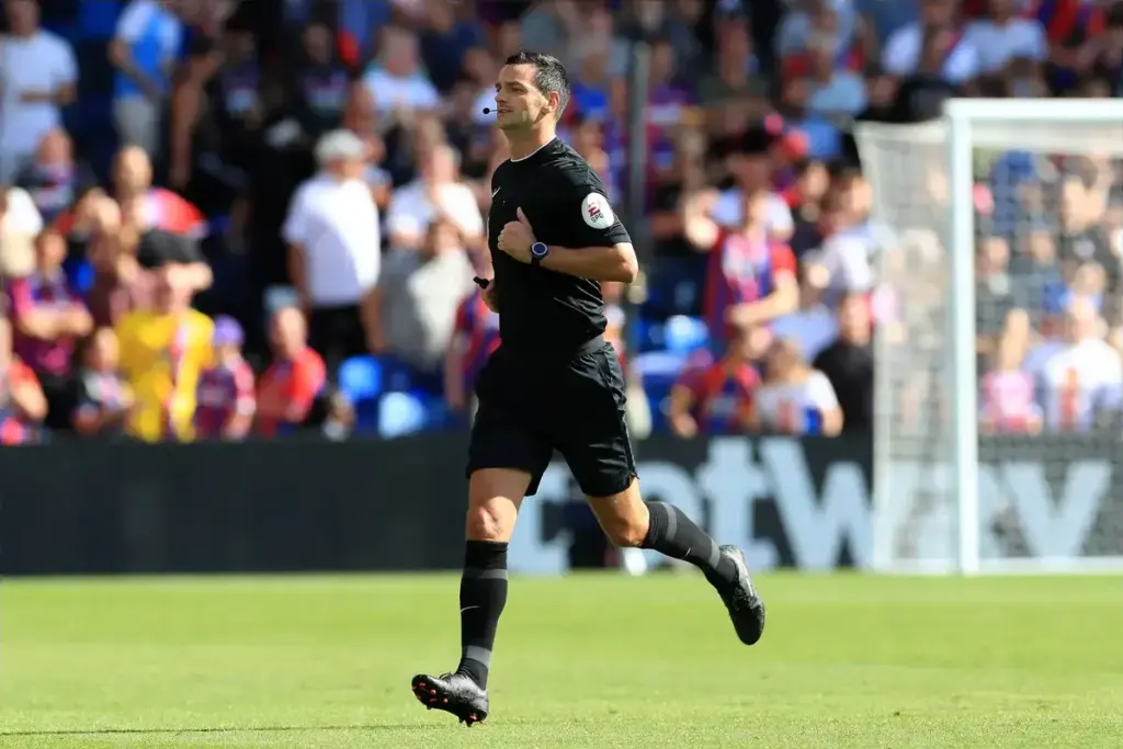 Aston Villa vs Nottingham Forest referee and VAR confirmed