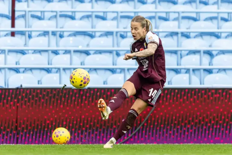 Lynn Wilms delivers crucial late moment as Aston Villa Women show resilience