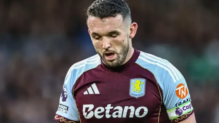 Aston Villa captain McGinn backs Scotland boss despite winless start