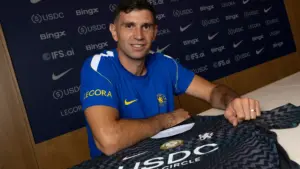 Emi Martinez explains why he left Aston Villa