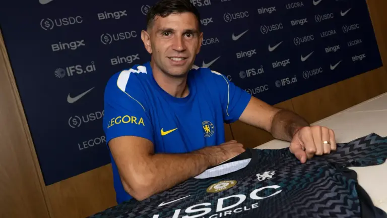 Emi Martinez explains why he left Aston Villa
